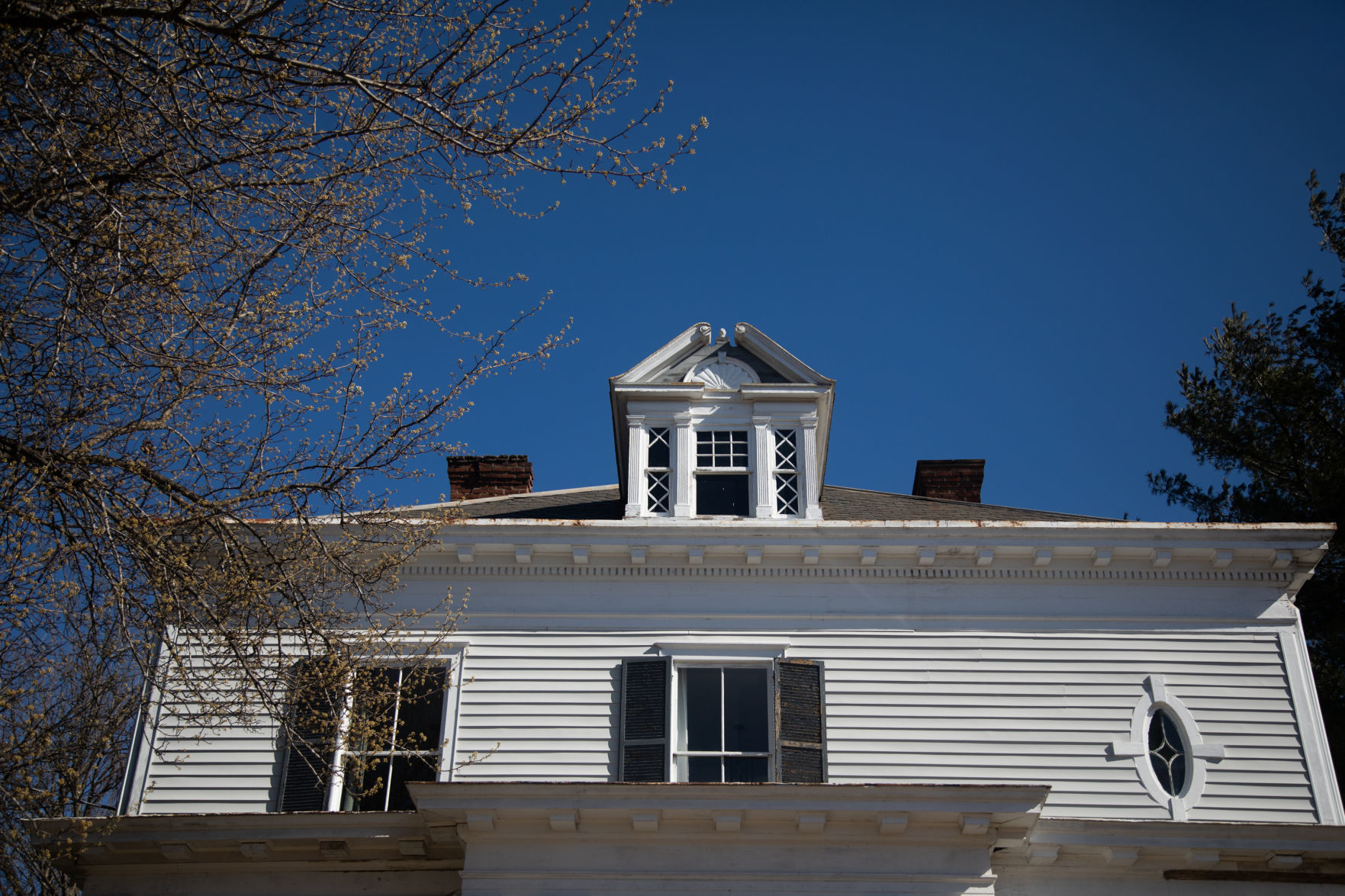 Real Estate Guide Rivermont 33